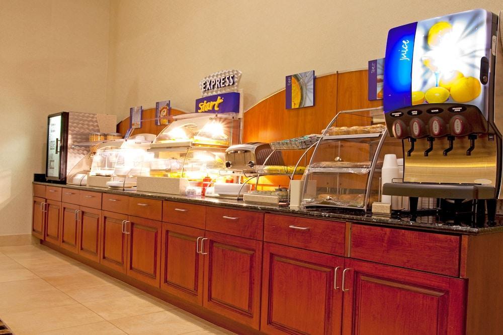 Holiday Inn Express Hotel & Suites Jacksonville North-Fernandina By Ihg Yulee Buitenkant foto