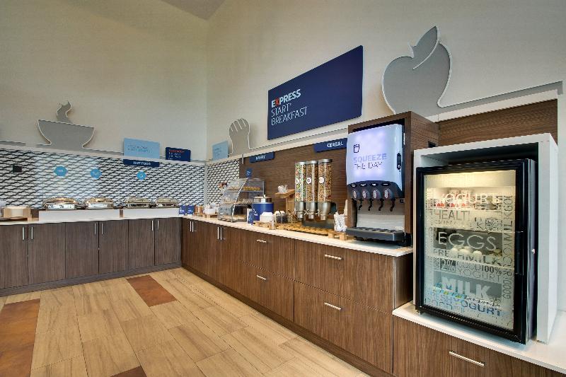 Holiday Inn Express Hotel & Suites Jacksonville North-Fernandina By Ihg Yulee Buitenkant foto